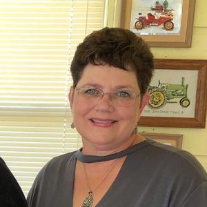 Meet your Posher, Nancy